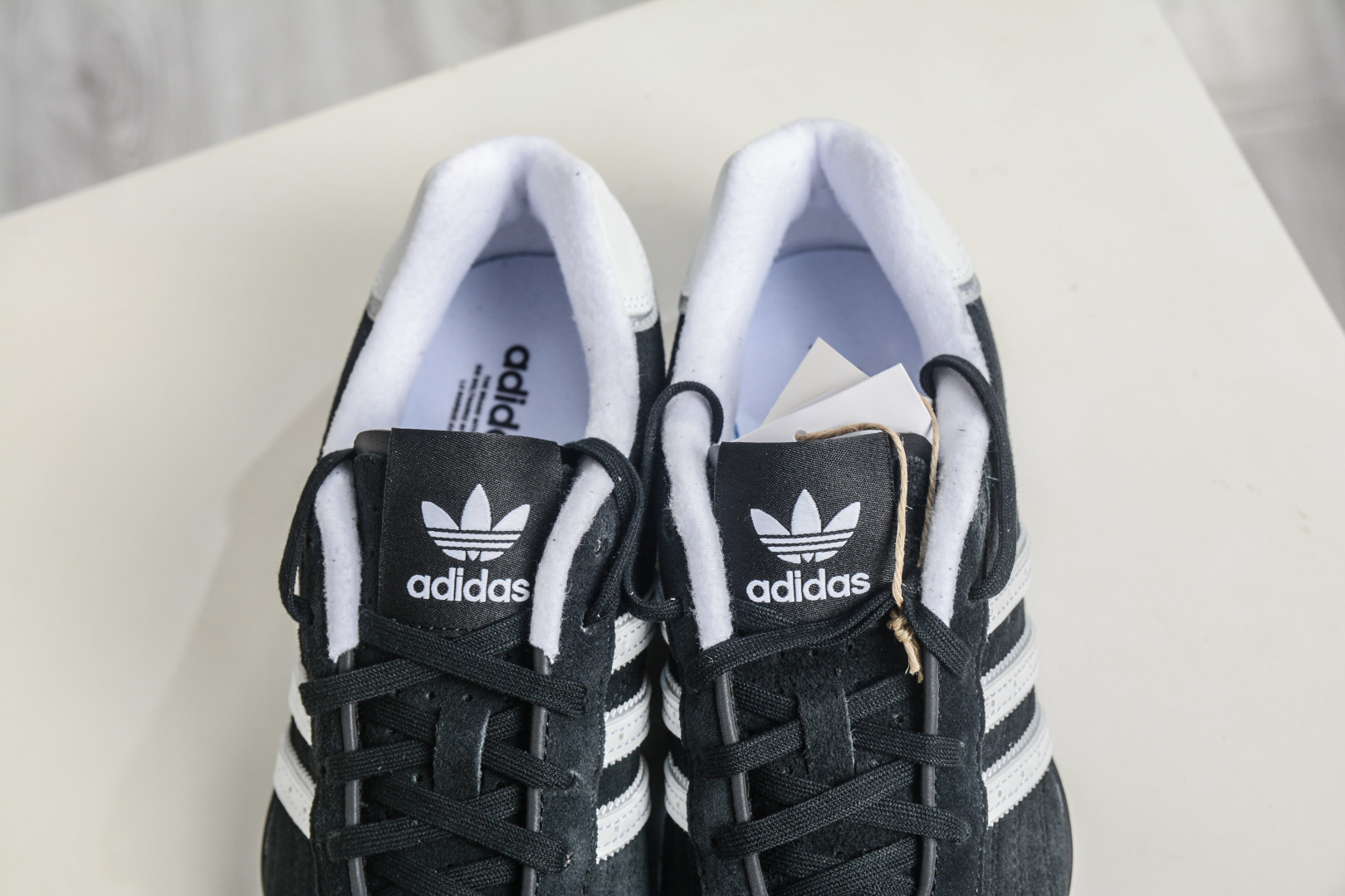 190 Adidas Originals Adiracer Lo 阿迪达斯潮流防滑耐磨休闲跑步鞋 JP7009-Chinese UA Cheap High Quatity Brand Clothes Bags handbags Sneakers wholesale wholesaler seller from China Factory suppliers Fashion Clothing Shoes best Quality Beautiful Price 190 Adidas Originals Adiracer Lo 阿迪达斯潮流防滑耐磨休闲跑步鞋 JP7009