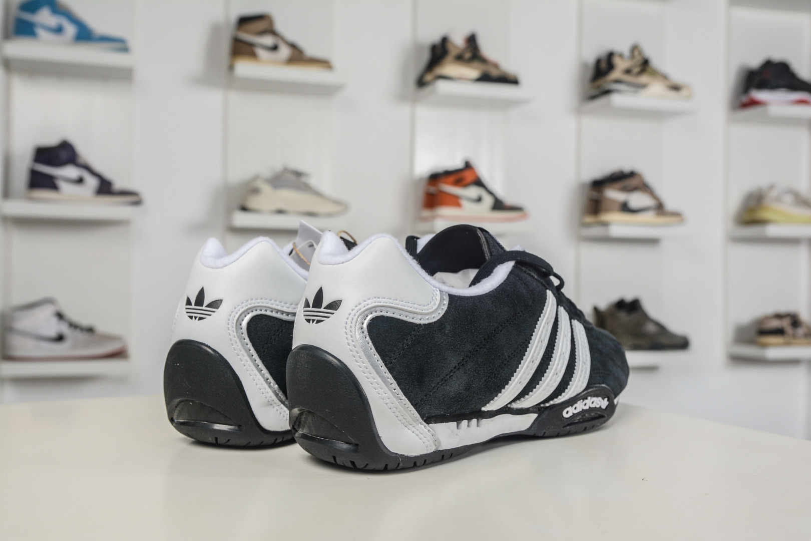190 Adidas Originals Adiracer Lo 阿迪达斯潮流防滑耐磨休闲跑步鞋 JP7009-Chinese UA Cheap High Quatity Brand Clothes Bags handbags Sneakers wholesale wholesaler seller from China Factory suppliers Fashion Clothing Shoes best Quality Beautiful Price 190 Adidas Originals Adiracer Lo 阿迪达斯潮流防滑耐磨休闲跑步鞋 JP7009