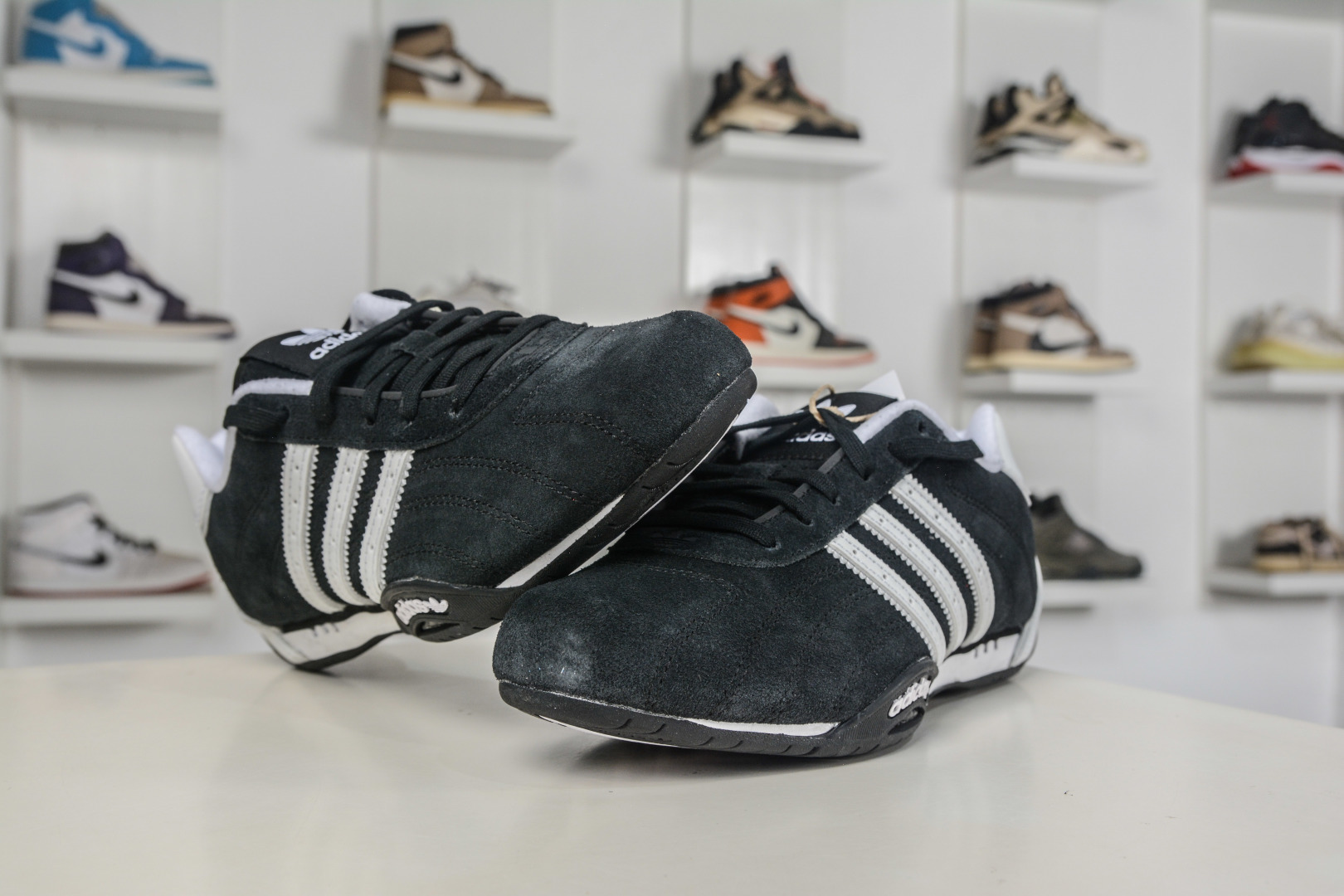 190 Adidas Originals Adiracer Lo 阿迪达斯潮流防滑耐磨休闲跑步鞋 JP7009-Chinese UA Cheap High Quatity Brand Clothes Bags handbags Sneakers wholesale wholesaler seller from China Factory suppliers Fashion Clothing Shoes best Quality Beautiful Price 190 Adidas Originals Adiracer Lo 阿迪达斯潮流防滑耐磨休闲跑步鞋 JP7009