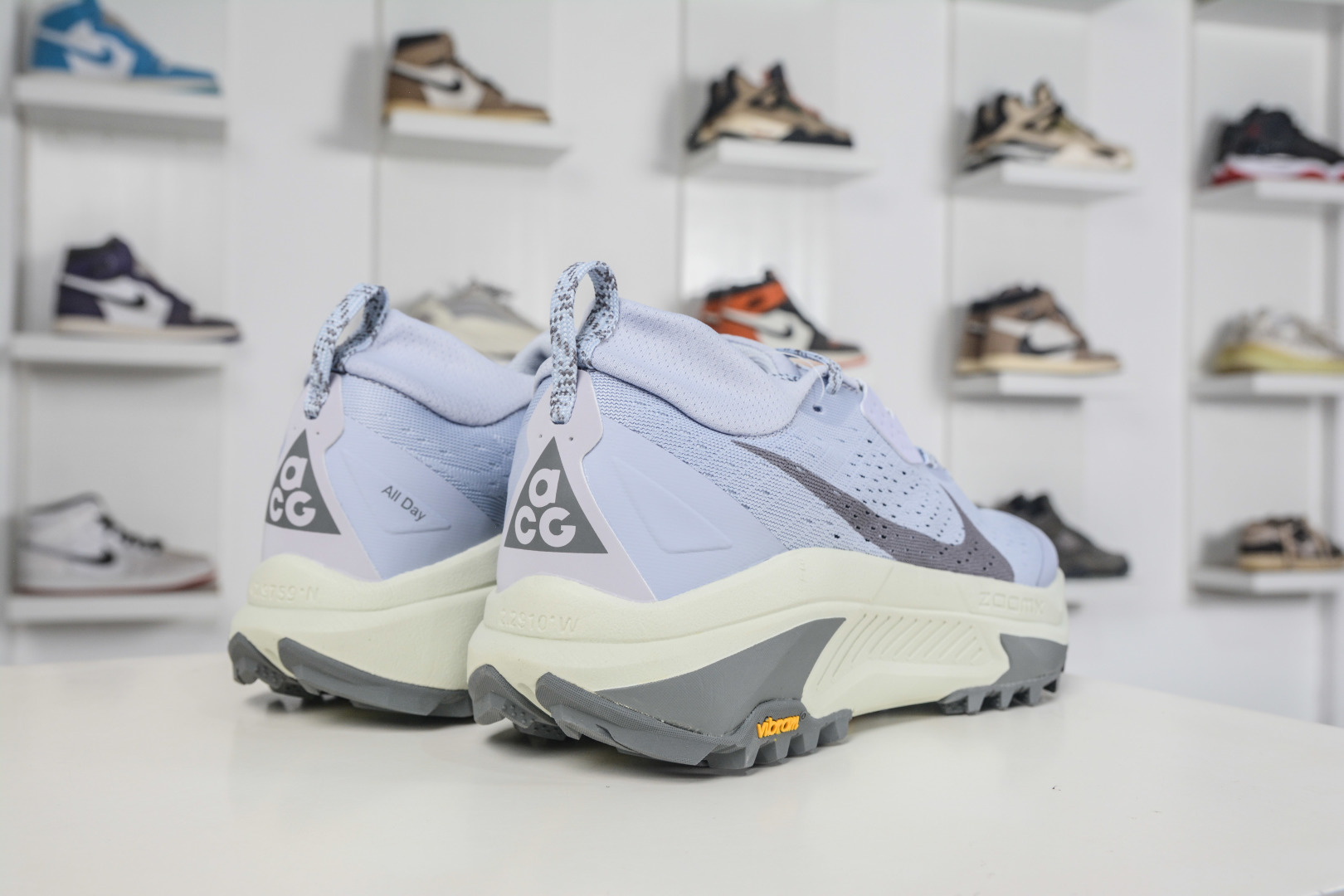 190 NK ACG ZEGAMA TRAIL 6 网面透气跑步鞋 兼顾迅疾外观和稳固脚感 HV8113-004-Chinese UA Cheap High Quatity Brand Clothes Bags handbags Sneakers wholesale wholesaler seller from China Factory suppliers Fashion Clothing Shoes best Quality Beautiful Price 190 NK ACG ZEGAMA TRAIL 6 网面透气跑步鞋 兼顾迅疾外观和稳固脚感 HV8113-004