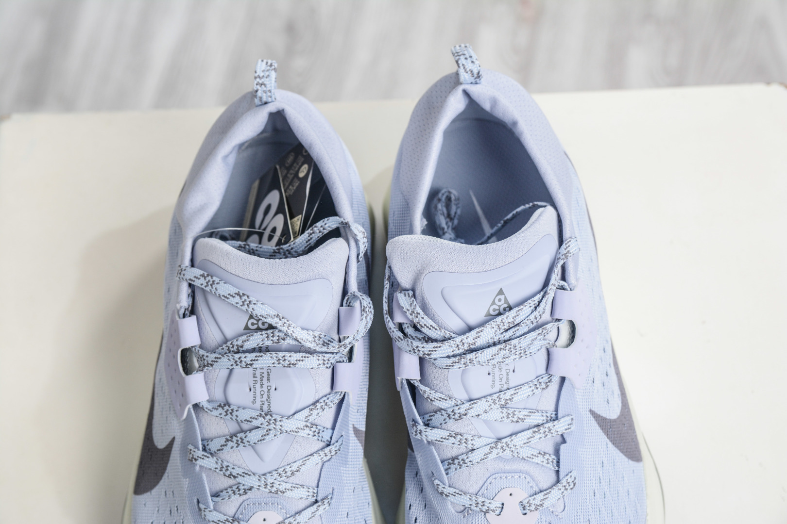190 NK ACG ZEGAMA TRAIL 6 网面透气跑步鞋 兼顾迅疾外观和稳固脚感 HV8113-004-Chinese UA Cheap High Quatity Brand Clothes Bags handbags Sneakers wholesale wholesaler seller from China Factory suppliers Fashion Clothing Shoes best Quality Beautiful Price 190 NK ACG ZEGAMA TRAIL 6 网面透气跑步鞋 兼顾迅疾外观和稳固脚感 HV8113-004