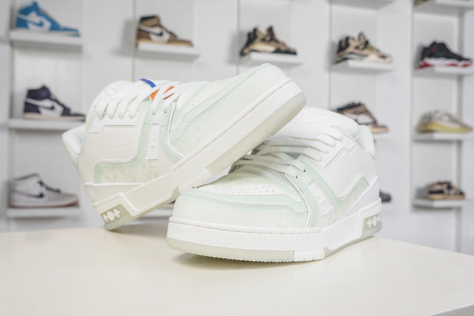 480 Louis Vuitton Trainer 系列板鞋-Chinese UA Cheap High Quatity Brand Clothes Bags handbags Sneakers wholesale wholesaler seller from China Factory suppliers Fashion Clothing Shoes best Quality Beautiful Price 480 Louis Vuitton Trainer 系列板鞋