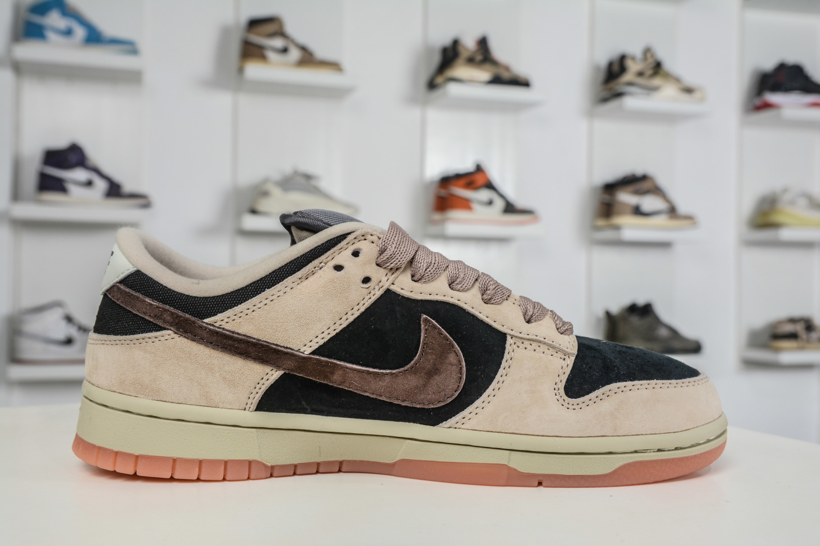 200 Nike Dunk SB Low 卡其黑灰生胶 HJ0367-200-Chinese UA Cheap High Quatity Brand Clothes Bags handbags Sneakers wholesale wholesaler seller from China Factory suppliers Fashion Clothing Shoes best Quality Beautiful Price 200 Nike Dunk SB Low 卡其黑灰生胶 HJ0367-200