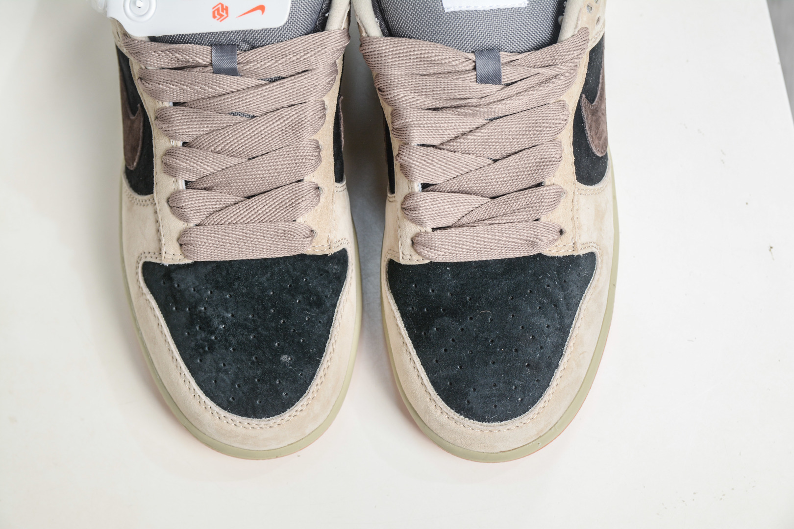 200 Nike Dunk SB Low 卡其黑灰生胶 HJ0367-200-Chinese UA Cheap High Quatity Brand Clothes Bags handbags Sneakers wholesale wholesaler seller from China Factory suppliers Fashion Clothing Shoes best Quality Beautiful Price 200 Nike Dunk SB Low 卡其黑灰生胶 HJ0367-200