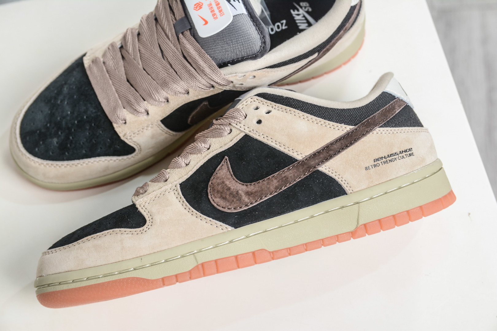 200 Nike Dunk SB Low 卡其黑灰生胶 HJ0367-200-Chinese UA Cheap High Quatity Brand Clothes Bags handbags Sneakers wholesale wholesaler seller from China Factory suppliers Fashion Clothing Shoes best Quality Beautiful Price 200 Nike Dunk SB Low 卡其黑灰生胶 HJ0367-200