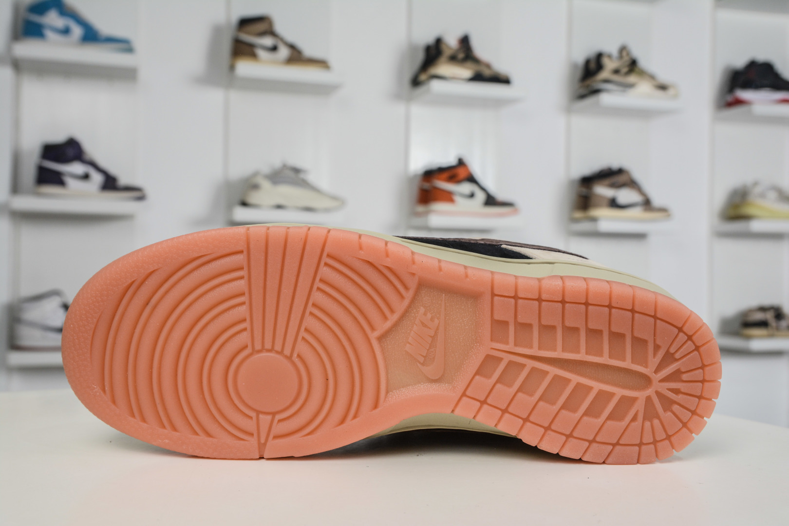 200 Nike Dunk SB Low 卡其黑灰生胶 HJ0367-200-Chinese UA Cheap High Quatity Brand Clothes Bags handbags Sneakers wholesale wholesaler seller from China Factory suppliers Fashion Clothing Shoes best Quality Beautiful Price 200 Nike Dunk SB Low 卡其黑灰生胶 HJ0367-200