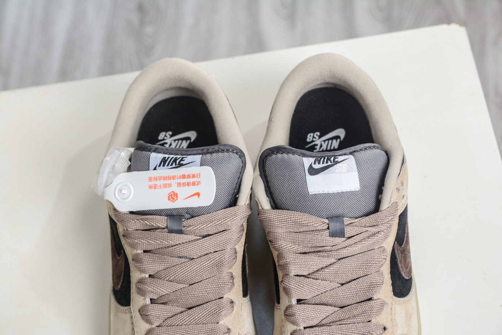 200 Nike Dunk SB Low 卡其黑灰生胶 HJ0367-200-Chinese UA Cheap High Quatity Brand Clothes Bags handbags Sneakers wholesale wholesaler seller from China Factory suppliers Fashion Clothing Shoes best Quality Beautiful Price 200 Nike Dunk SB Low 卡其黑灰生胶 HJ0367-200