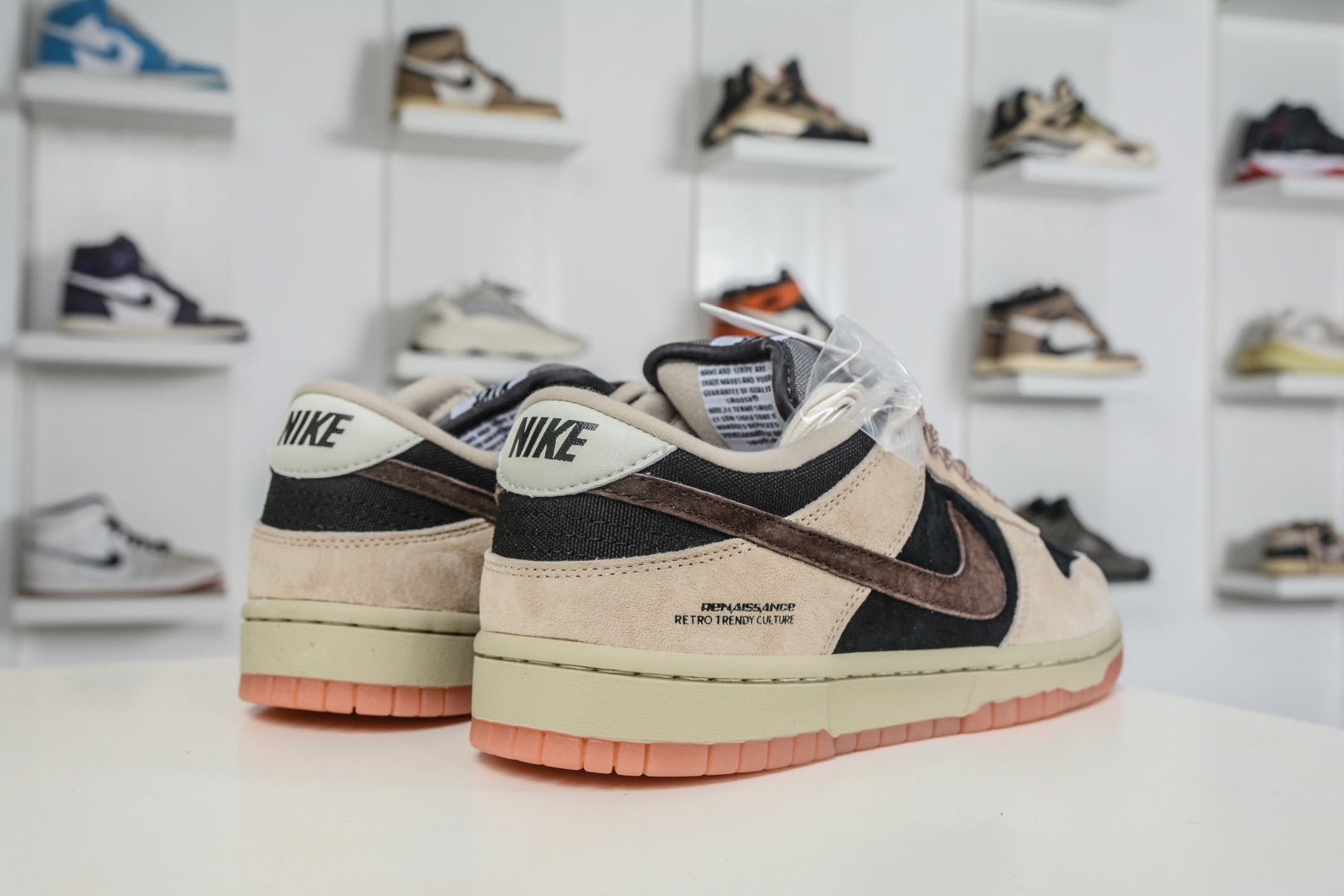 200 Nike Dunk SB Low 卡其黑灰生胶 HJ0367-200-Chinese UA Cheap High Quatity Brand Clothes Bags handbags Sneakers wholesale wholesaler seller from China Factory suppliers Fashion Clothing Shoes best Quality Beautiful Price 200 Nike Dunk SB Low 卡其黑灰生胶 HJ0367-200