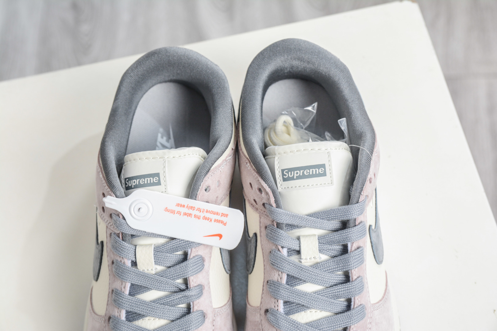 270 Nike SB Dunk Low x Superme SUP联名-米粉灰 DN3168-017