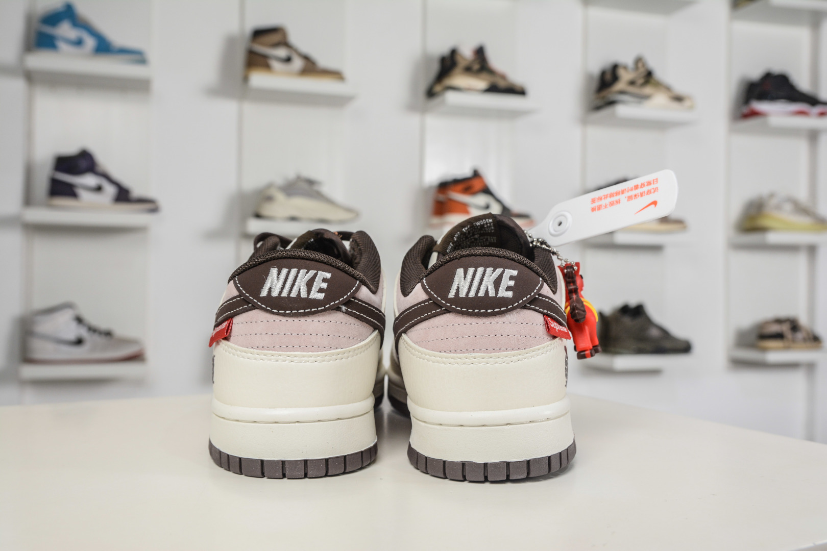270 Nike SB Dunk Low x Superme SUP马年限定联名-白粉棕 XZ5899-118-Chinese UA Cheap High Quatity Brand Clothes Bags handbags Sneakers wholesale wholesaler seller from China Factory suppliers Fashion Clothing Shoes best Quality Beautiful Price 270 Nike SB Dunk Low x Superme SUP马年限定联名-白粉棕 XZ5899-118