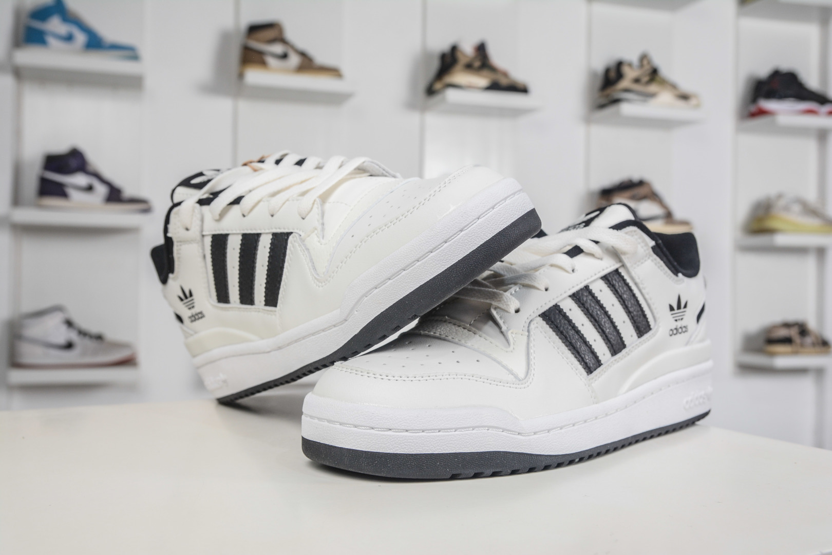 220 AD Originals Forum Low 低帮百搭潮流休闲运动板鞋 IH7830