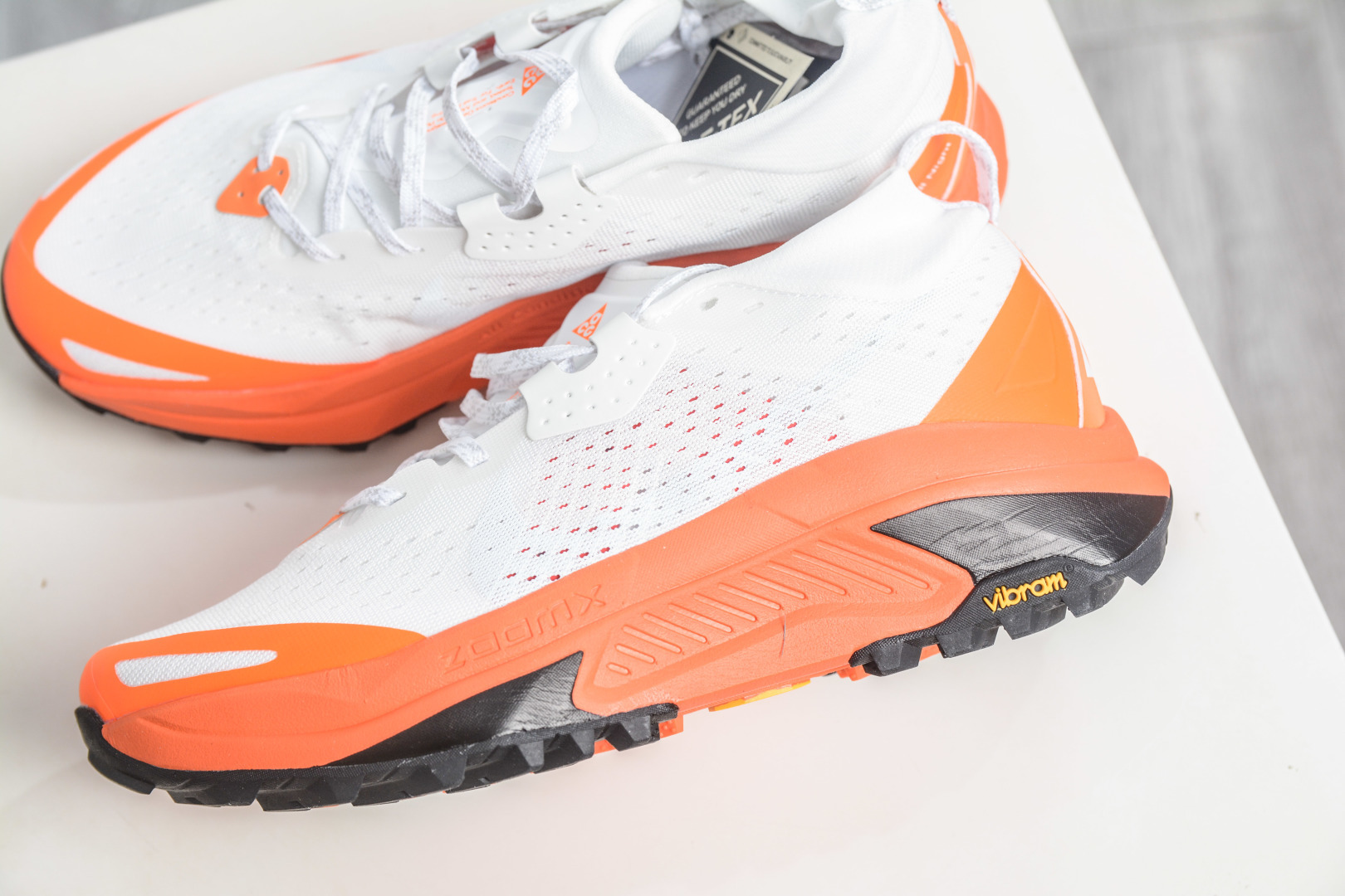 190 NK ACG ZEGAMA TRAIL 6 网面透气跑步鞋 HV8113-012