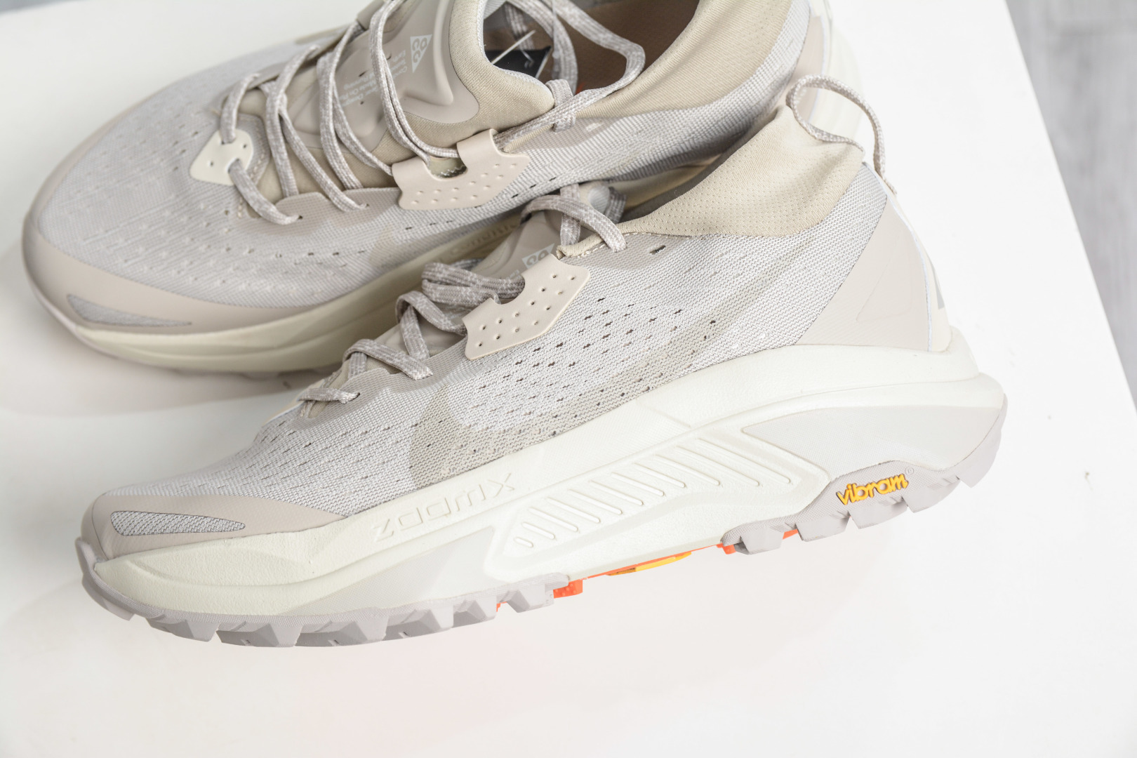 190 NK ACG ZEGAMA TRAIL 6 网面透气跑步鞋 兼顾迅疾外观和稳固脚感 HV8113-200-Chinese UA Cheap High Quatity Brand Clothes Bags handbags Sneakers wholesale wholesaler seller from China Factory suppliers Fashion Clothing Shoes best Quality Beautiful Price 190 NK ACG ZEGAMA TRAIL 6 网面透气跑步鞋 兼顾迅疾外观和稳固脚感 HV8113-200
