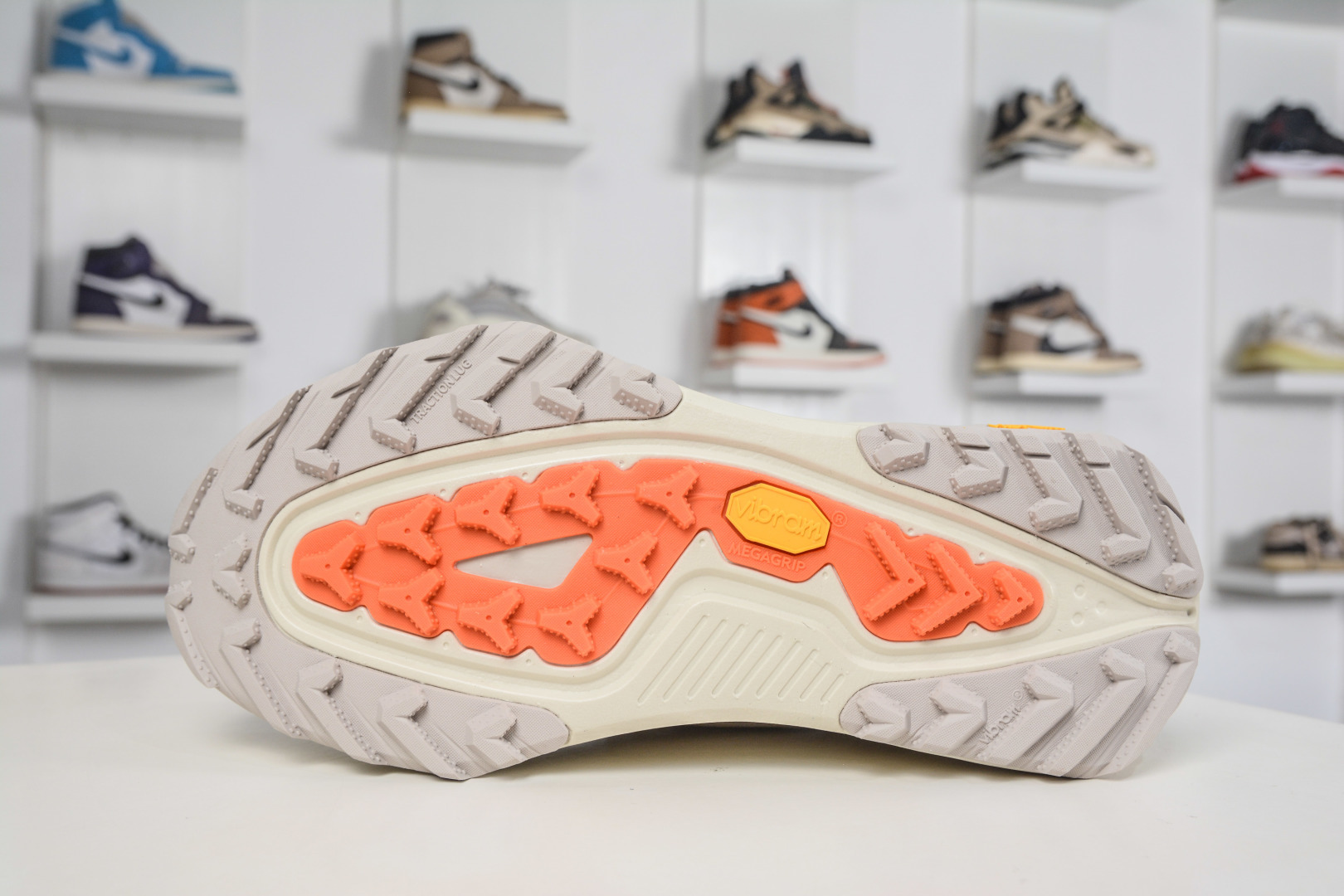 190 NK ACG ZEGAMA TRAIL 6 网面透气跑步鞋 兼顾迅疾外观和稳固脚感 HV8113-200-Chinese UA Cheap High Quatity Brand Clothes Bags handbags Sneakers wholesale wholesaler seller from China Factory suppliers Fashion Clothing Shoes best Quality Beautiful Price 190 NK ACG ZEGAMA TRAIL 6 网面透气跑步鞋 兼顾迅疾外观和稳固脚感 HV8113-200
