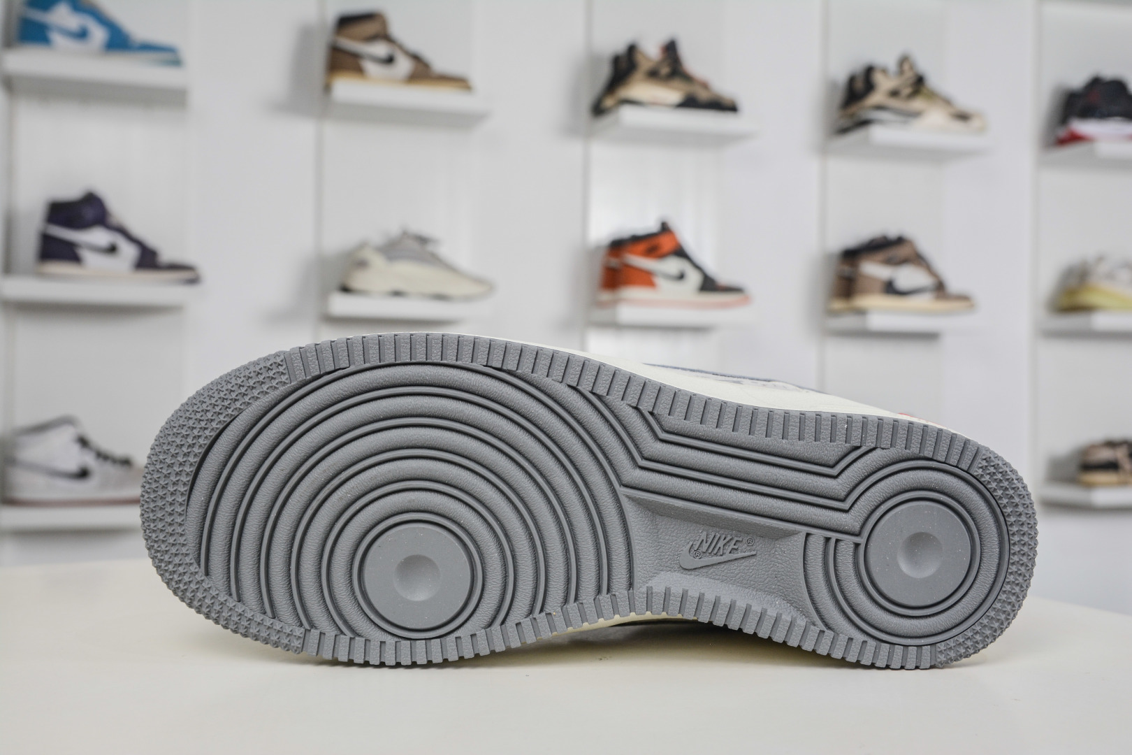 250 Nike Air Force 1 Low 07 x Louis Vuitton LV联名-米灰红 HS6188-134