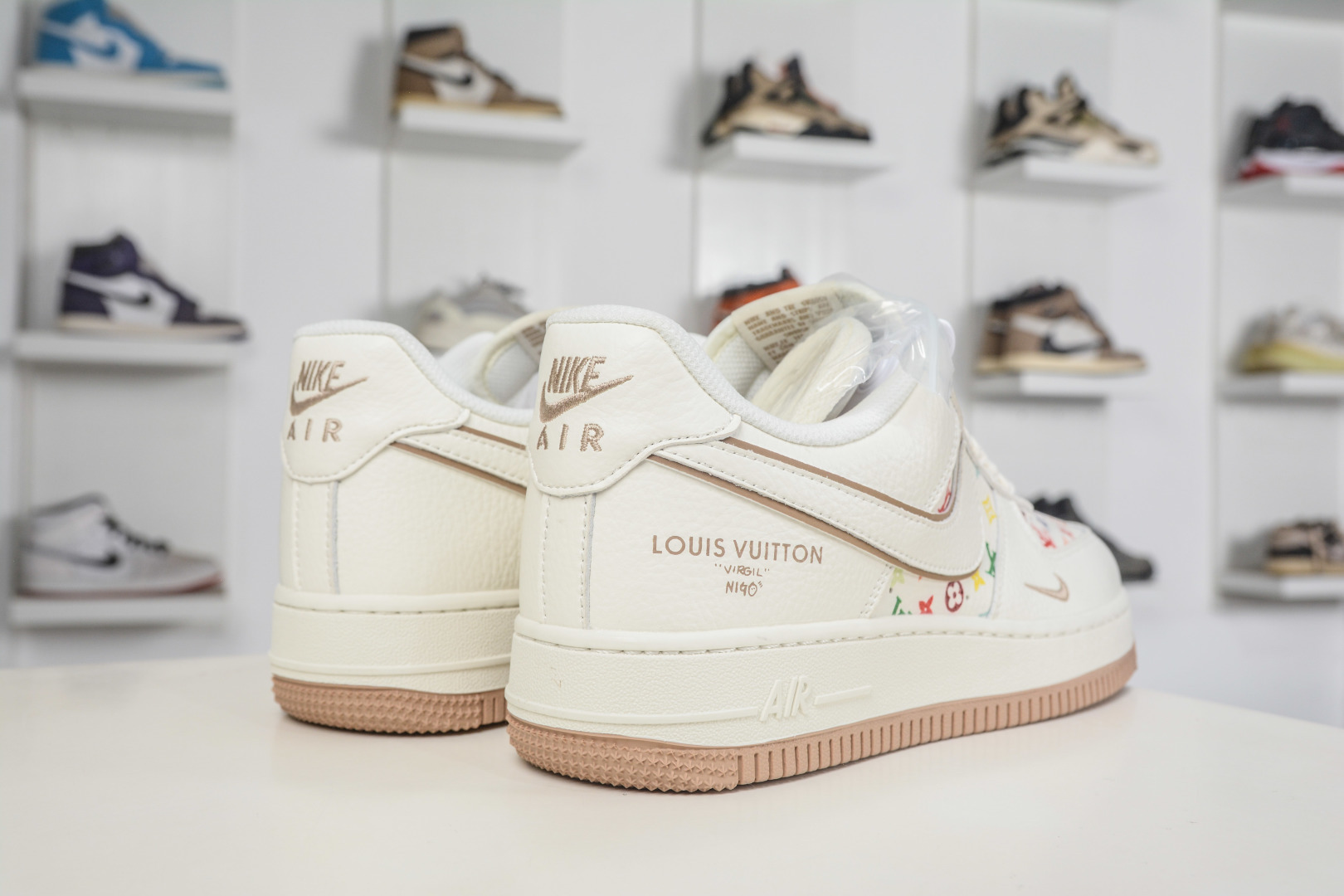 250 Nike Air Force 1 Low 07 x Louis Vuitton LV联名-米白彩色印花 MM3399-808
