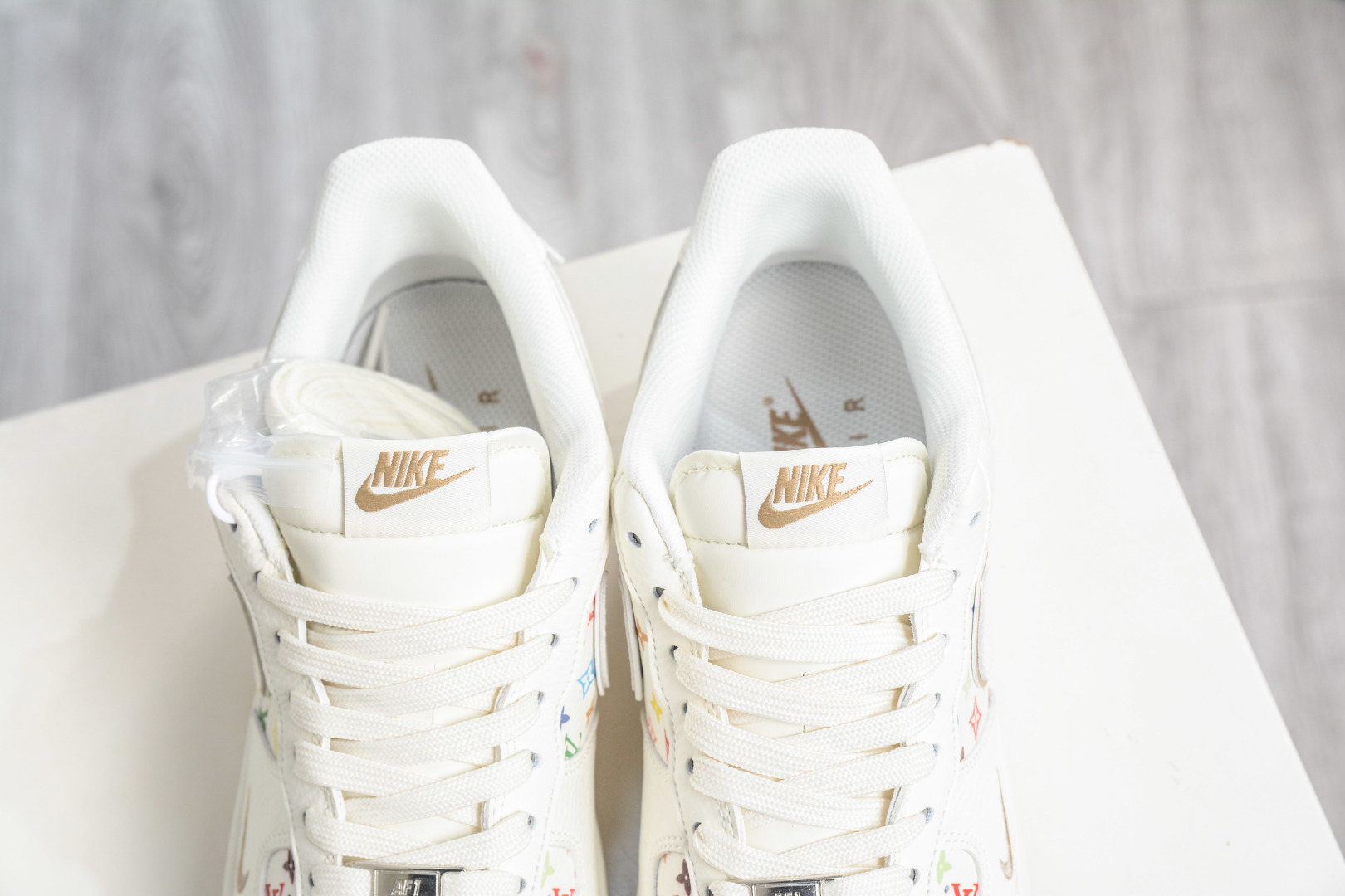 250 Nike Air Force 1 Low 07 x Louis Vuitton LV联名-米白彩色印花 MM3399-808