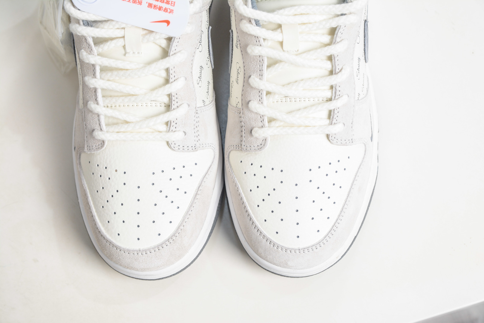 270 Nike SB Dunk Low X Stussy 斯图西联名—米白灰 CS1688-140-Chinese UA Cheap High Quatity Brand Clothes Bags handbags Sneakers wholesale wholesaler seller from China Factory suppliers Fashion Clothing Shoes best Quality Beautiful Price 270 Nike SB Dunk Low X Stussy 斯图西联名—米白灰 CS1688-140