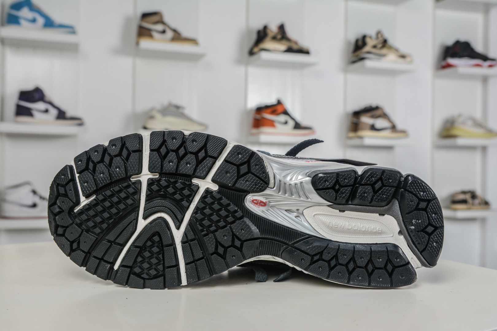 T版New Balance M1906R系列 复古老爹防滑耐磨低帮 跑步鞋 U19064F6 T版New Balance M1906R系列 复古老爹防滑耐磨低帮 跑步鞋 U19064F6