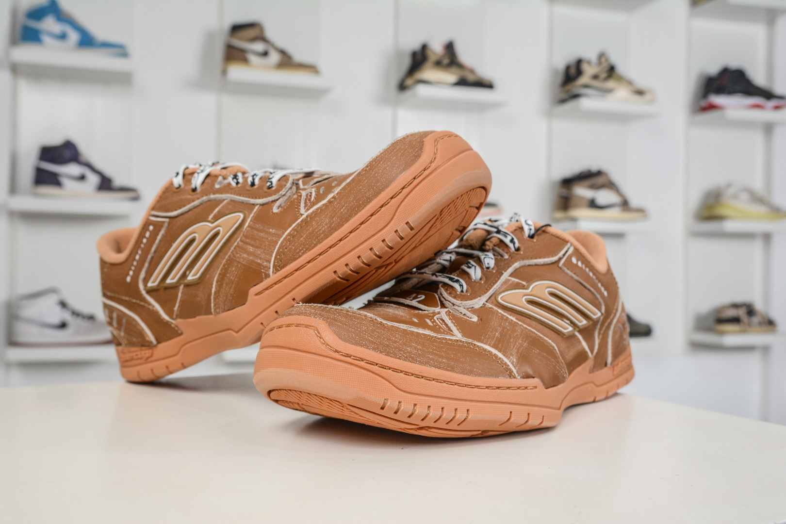 XA版Balenciaga Hamptons Worn-Out Dark Brown 棕色巴黎世家十八18代 841765 WHPSU 9910 XA版Balenciaga Hamptons Worn-Out Dark Brown 棕色巴黎世家十八18代 841765 WHPSU 9910