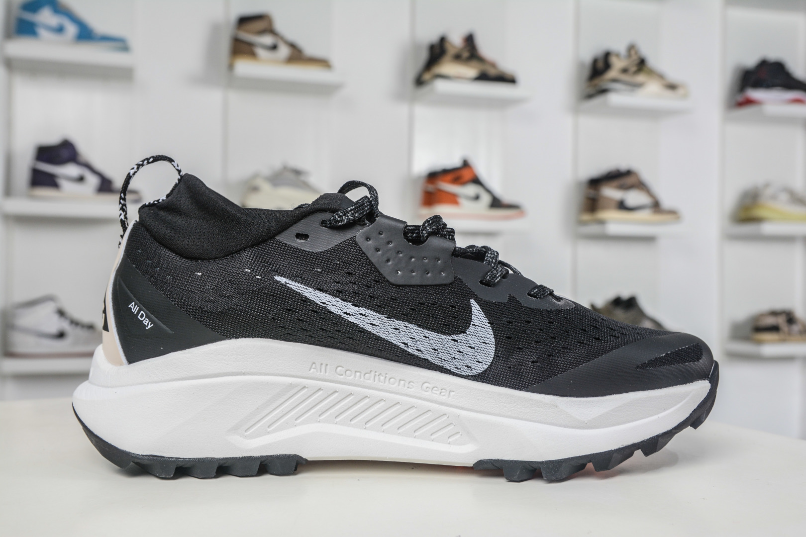 NK ACG ZEGAMA TRAIL 6 网面透气跑步鞋 HV8113-008 NK ACG ZEGAMA TRAIL 6 网面透气跑步鞋 HV8113-008