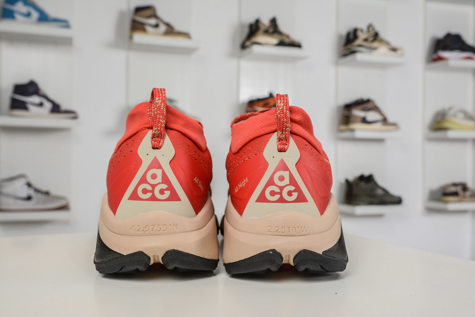 NK ACG ZEGAMA TRAIL 6 网面透气跑步鞋 HV8113-109 NK ACG ZEGAMA TRAIL 6 网面透气跑步鞋 HV8113-109
