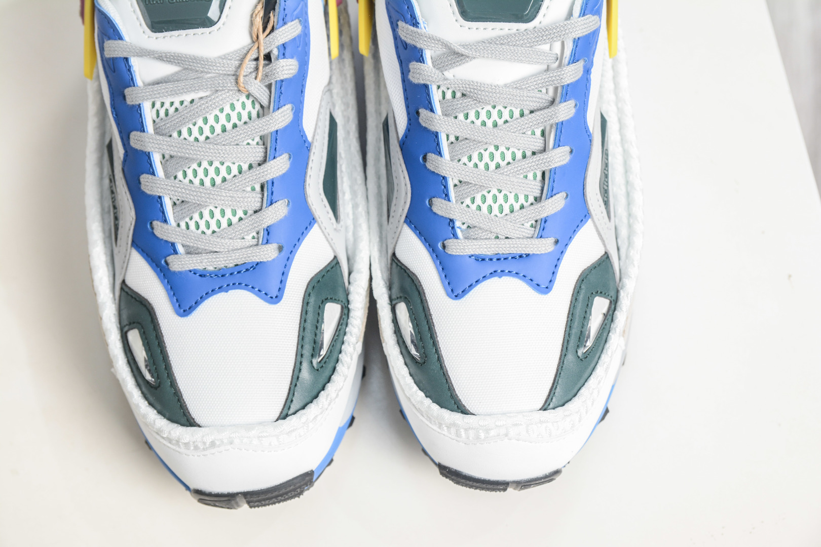 RAF SIMONS RUNNER 潮流运动 圆头系带 低帮休闲鞋 M20583