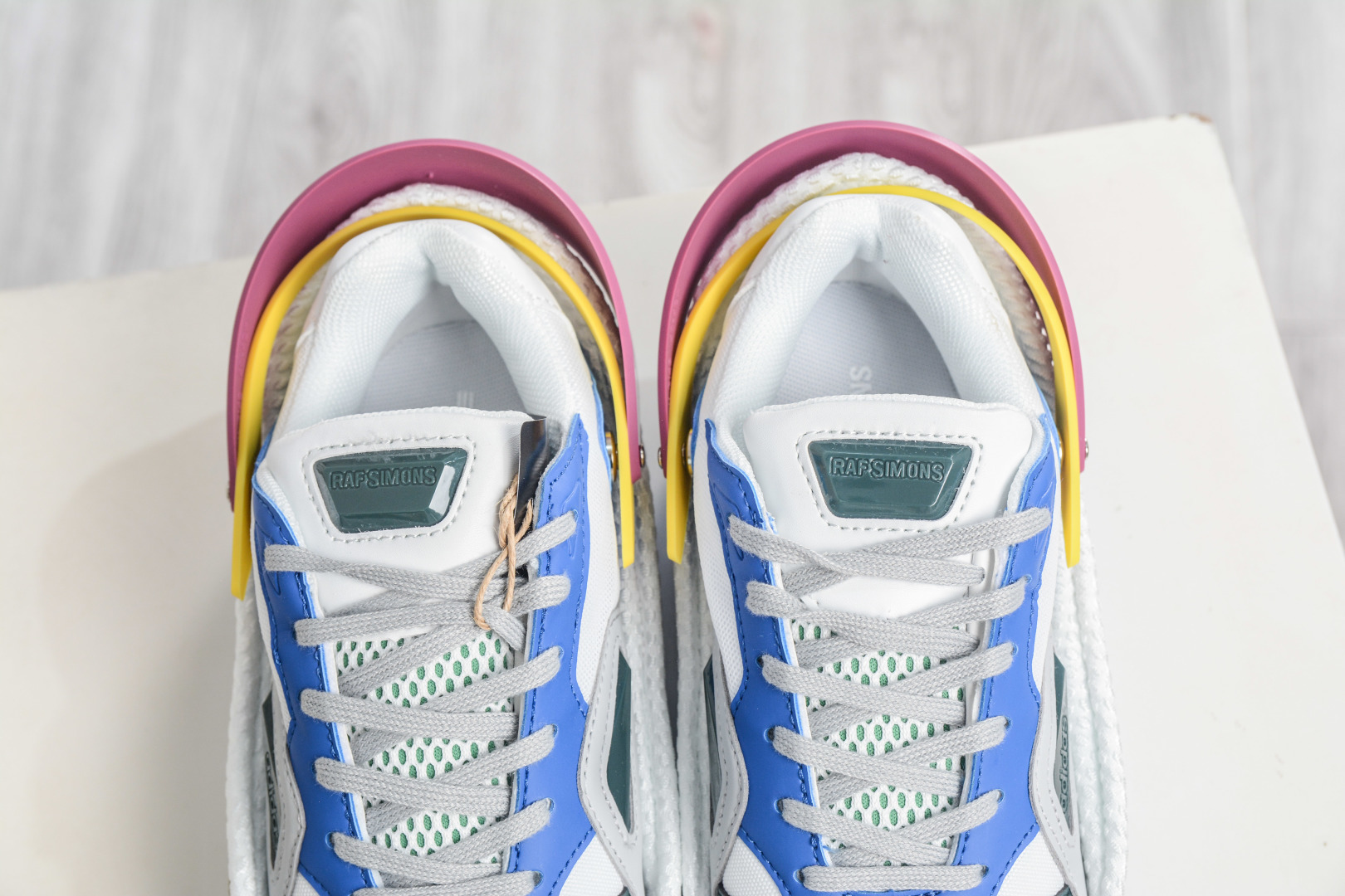 RAF SIMONS RUNNER 潮流运动 圆头系带 低帮休闲鞋 M20583