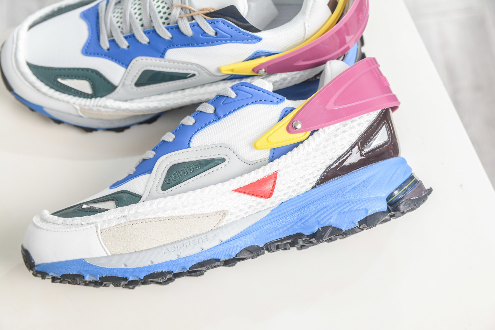RAF SIMONS RUNNER 潮流运动 圆头系带 低帮休闲鞋 M20583