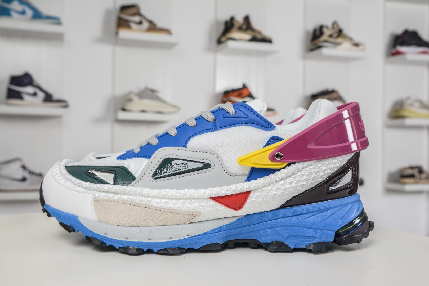 RAF SIMONS RUNNER 潮流运动 圆头系带 低帮休闲鞋 M20583