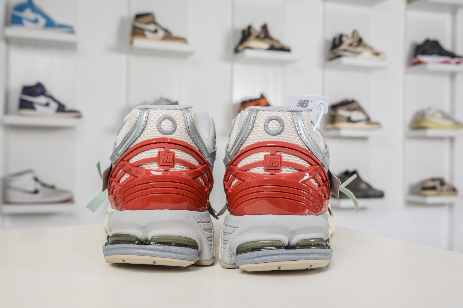 T版New Balance M1906R系列 复古老爹防滑耐磨低帮 跑步鞋 U19065DY T版New Balance M1906R系列 复古老爹防滑耐磨低帮 跑步鞋 U19065DY
