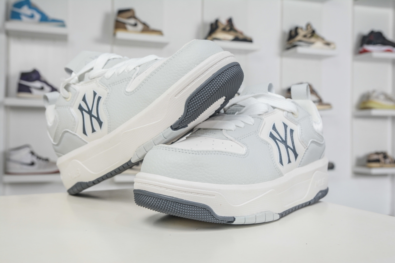 MLB Chunky Liner Mid Denim Monogram 学长鞋系列低帮老爹风轻量增高厚底百搭休闲运动慢跑鞋 3ASXM096N 50GRS MLB Chunky Liner Mid Denim Monogram 学长鞋系列低帮老爹风轻量增高厚底百搭休闲运动慢跑鞋 3ASXM096N 50GRS