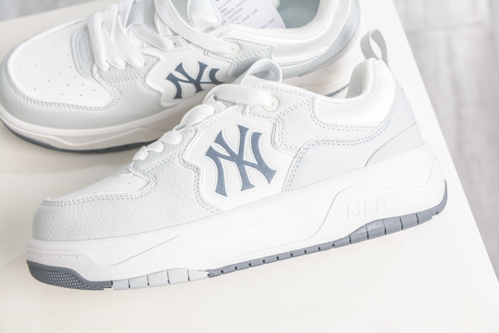 MLB Chunky Liner Mid Denim Monogram 学长鞋系列低帮老爹风轻量增高厚底百搭休闲运动慢跑鞋 3ASXM096N 50GRS MLB Chunky Liner Mid Denim Monogram 学长鞋系列低帮老爹风轻量增高厚底百搭休闲运动慢跑鞋 3ASXM096N 50GRS
