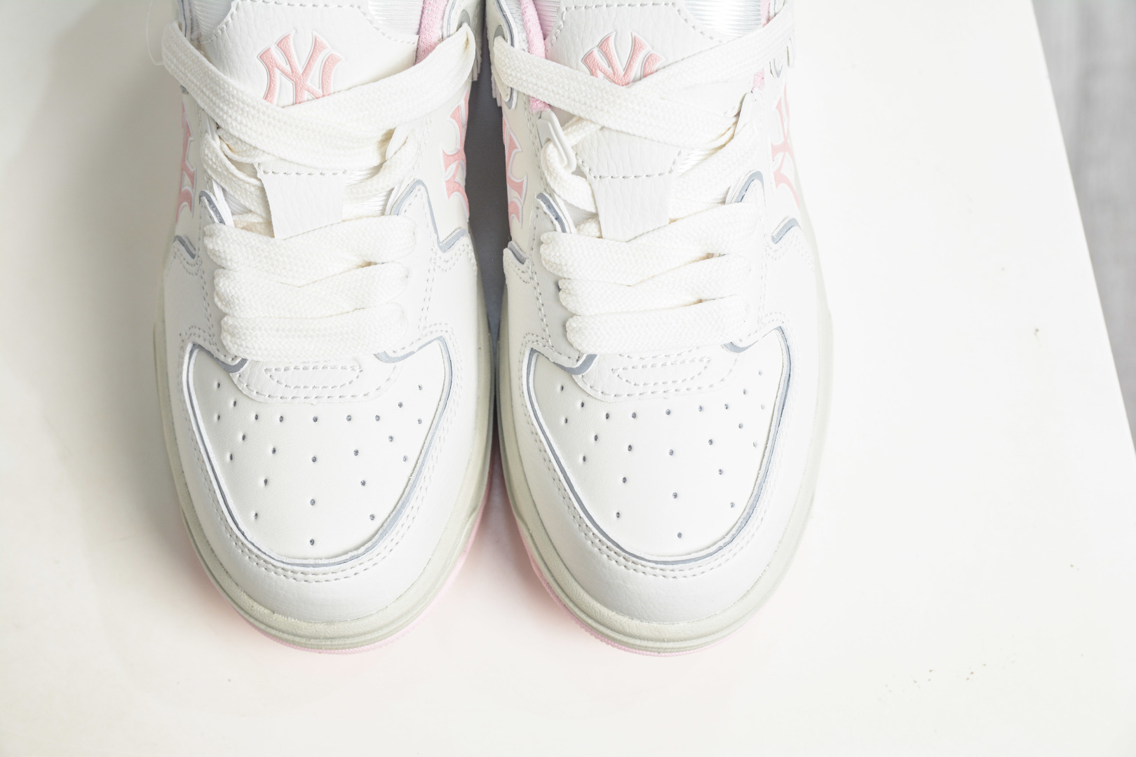 MLB Chunky Liner Mid Denim Monogram 学长鞋系列低帮老爹风轻量增高厚底百搭休闲运动慢跑鞋 3ASXM096N 50PKS MLB Chunky Liner Mid Denim Monogram 学长鞋系列低帮老爹风轻量增高厚底百搭休闲运动慢跑鞋 3ASXM096N 50PKS
