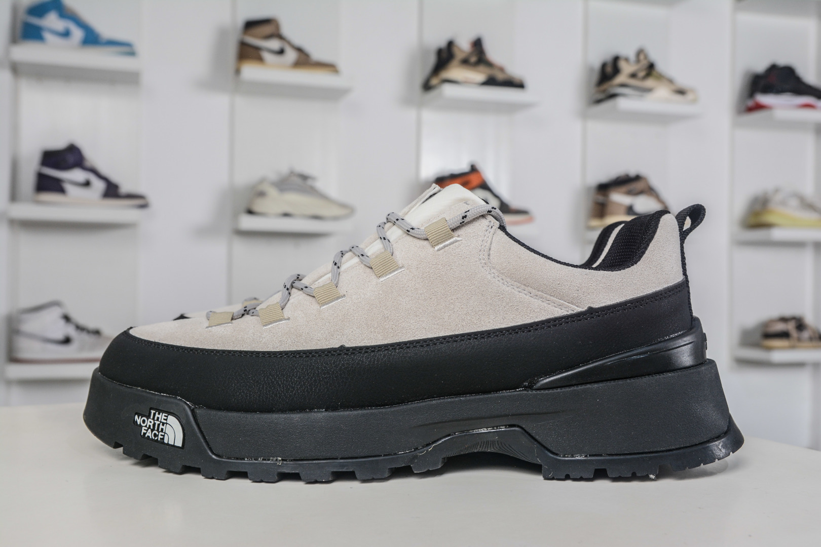 北面THE M THERMOBALL TRACTION MULE V 舒适户外运动越野登山鞋 NF0A8AD94QI A096 北面THE M THERMOBALL TRACTION MULE V 舒适户外运动越野登山鞋 NF0A8AD94QI A096