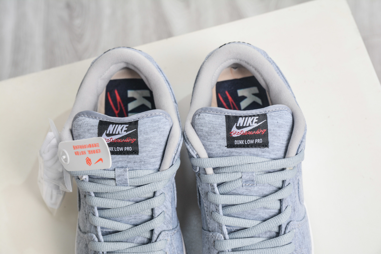 Nike Dunk SB Low 开市客联名 灰白 IF0673-001 Nike Dunk SB Low 开市客联名 灰白 IF0673-001
