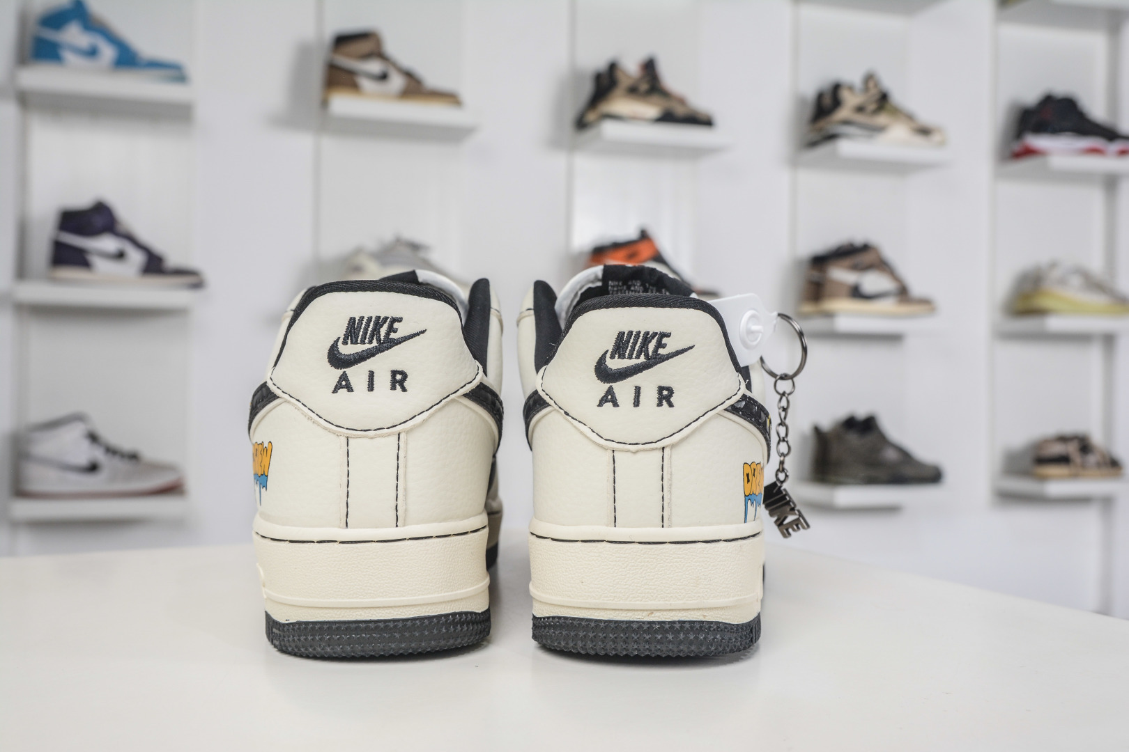 Nike Air Force 1 Low 07 x Drew 米白黑 KD1688-008 Nike Air Force 1 Low 07 x Drew 米白黑 KD1688-008