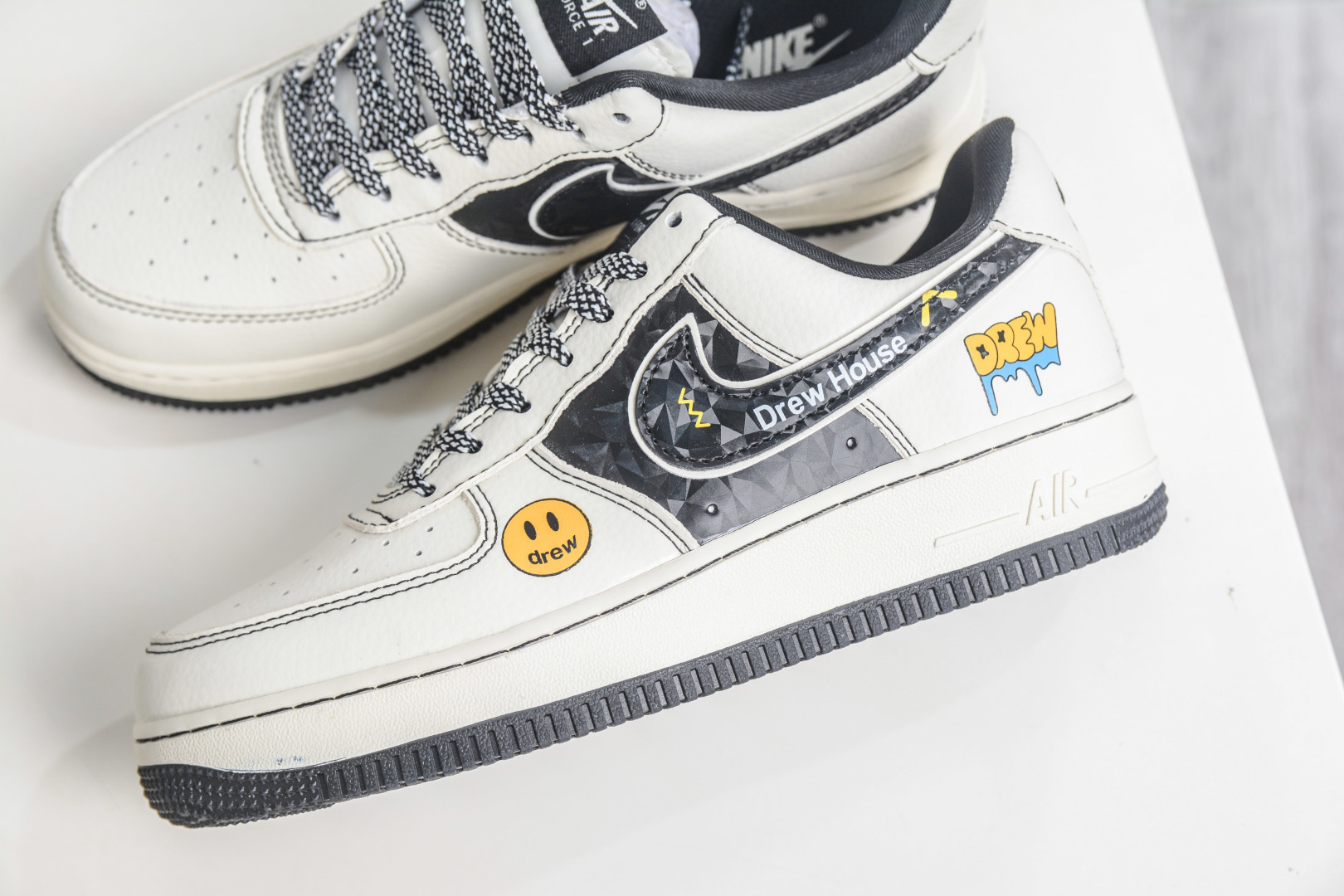 Nike Air Force 1 Low 07 x Drew 米白黑 KD1688-008 Nike Air Force 1 Low 07 x Drew 米白黑 KD1688-008