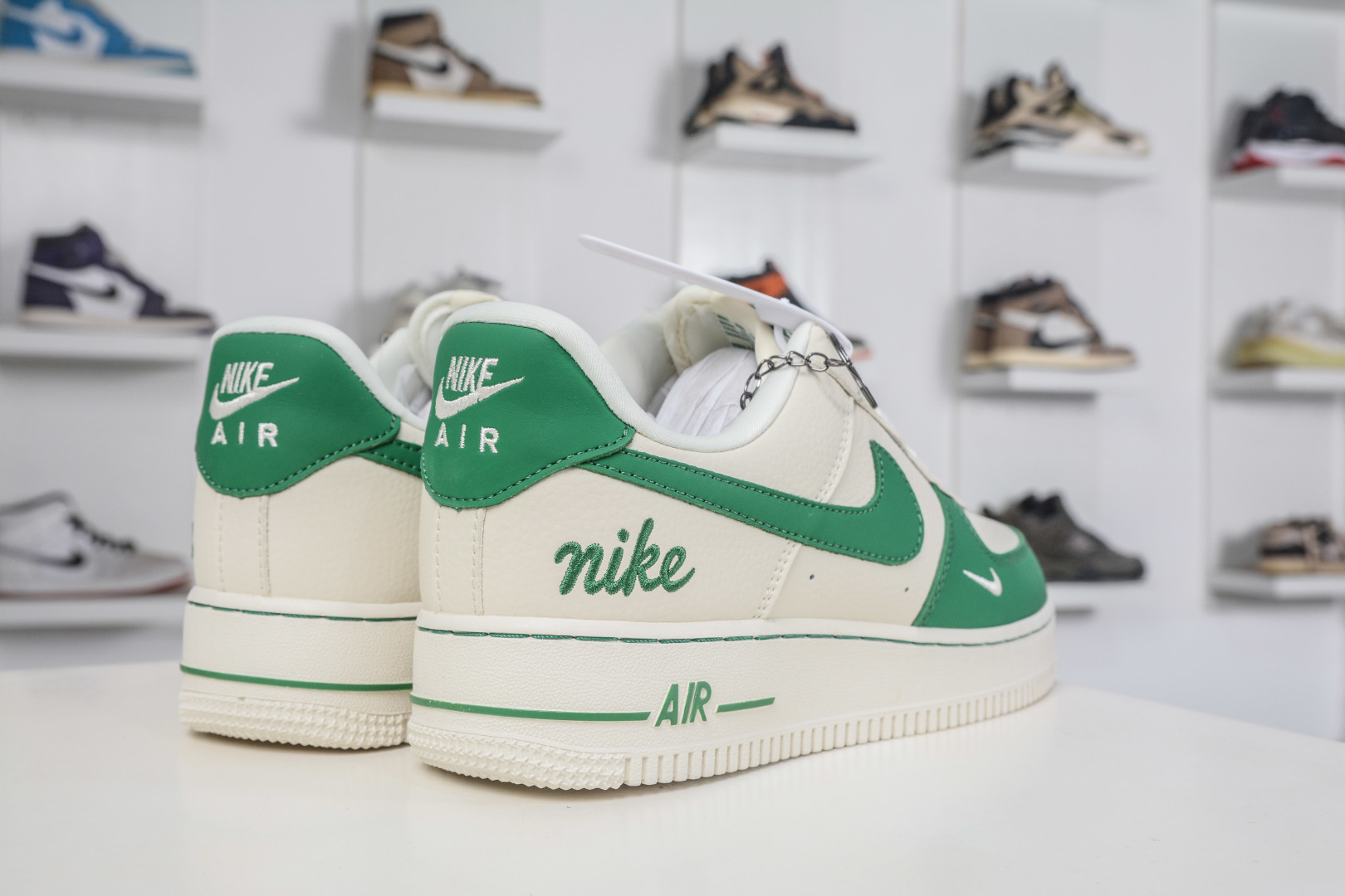 Nike Air Force 1 Low 07 米白绿 FV3694-111