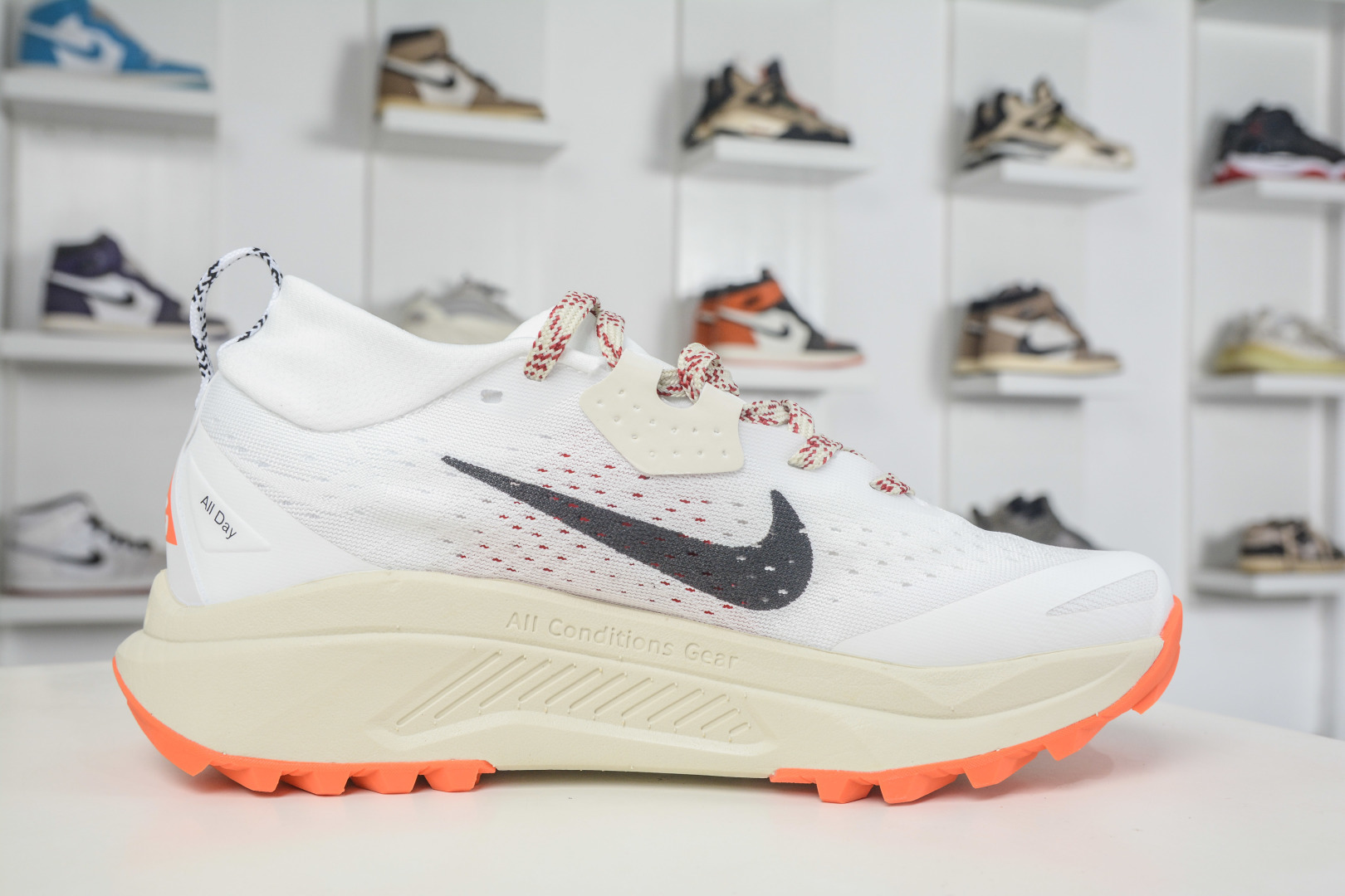 NK ACG ZEGAMA TRAIL 6 网面透气跑步鞋 HV8113-005 NK ACG ZEGAMA TRAIL 6 网面透气跑步鞋 HV8113-005