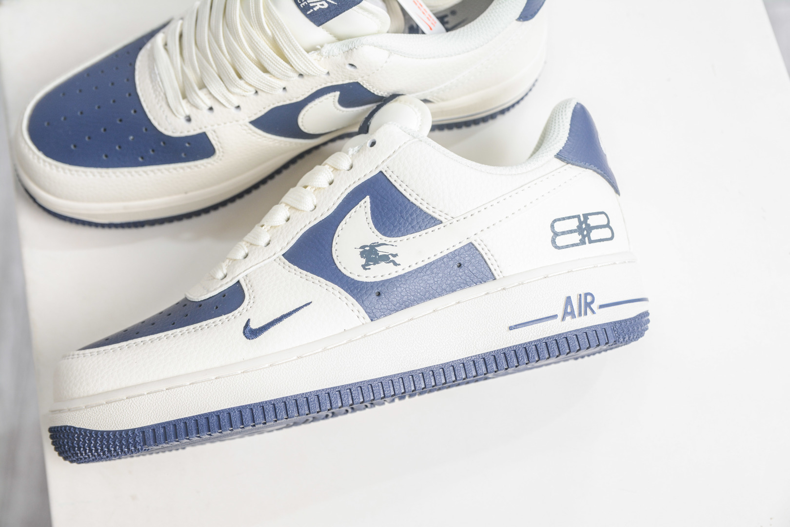 Nike Air Force 1 Low 07 x Balenciaga 巴黎世家联名-米白藏蓝 DN1688-817 Nike Air Force 1 Low 07 x Balenciaga 巴黎世家联名-米白藏蓝 DN1688-817