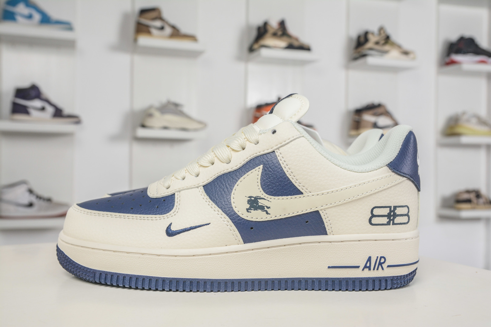Nike Air Force 1 Low 07 x Balenciaga 巴黎世家联名-米白藏蓝 DN1688-817 Nike Air Force 1 Low 07 x Balenciaga 巴黎世家联名-米白藏蓝 DN1688-817