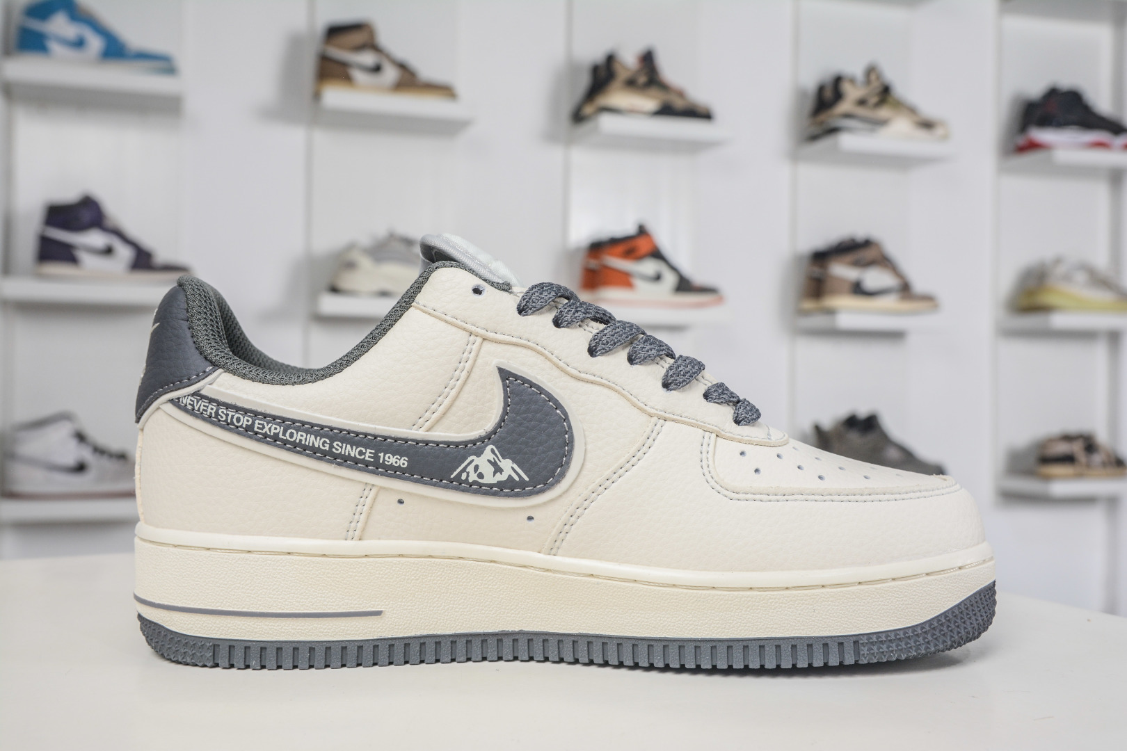 The North Face x NIke Air Force 1 北面联名-米白灰 DD1982-344 The North Face x NIke Air Force 1 北面联名-米白灰 DD1982-344