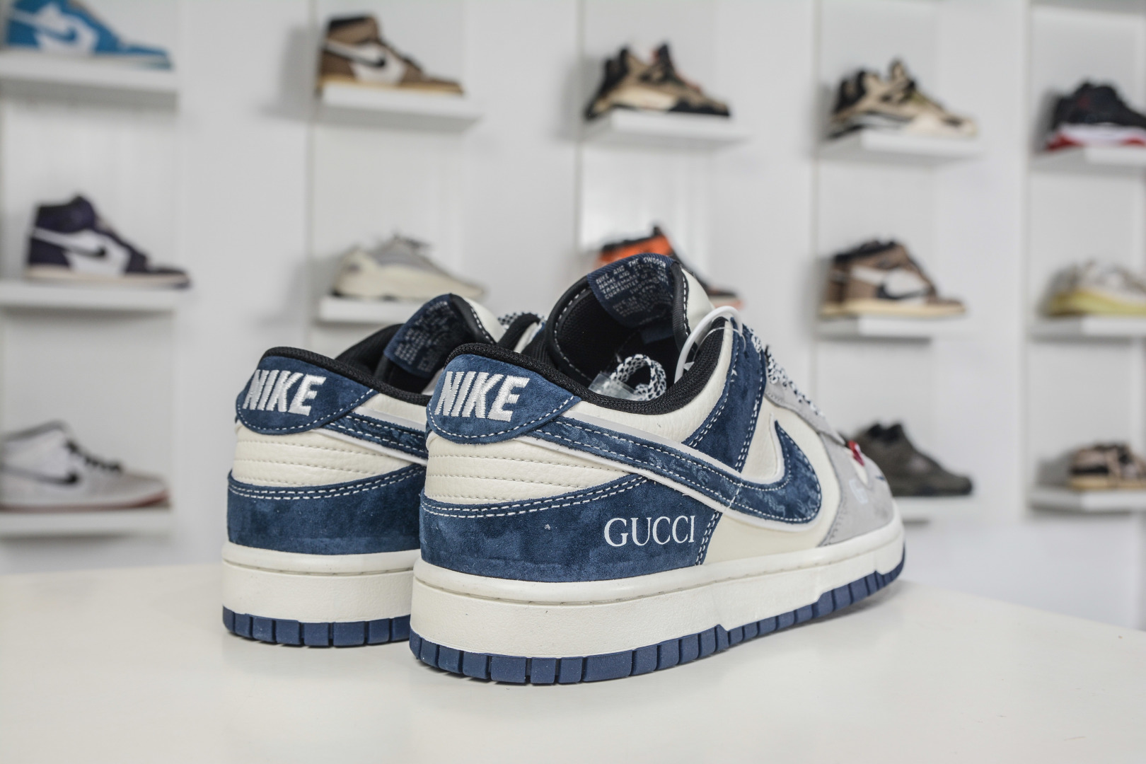 Air Jordan 1 Retro Low x GUCCI 古驰联名-米灰深蓝 XZ5899-107 S Air Jordan 1 Retro Low x GUCCI 古驰联名-米灰深蓝 XZ5899-107 S