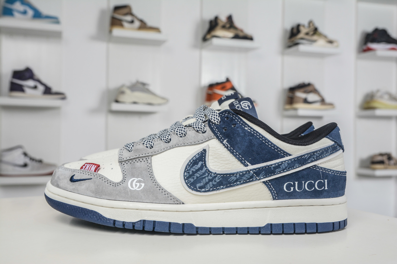Air Jordan 1 Retro Low x GUCCI 古驰联名-米灰深蓝 XZ5899-107 S Air Jordan 1 Retro Low x GUCCI 古驰联名-米灰深蓝 XZ5899-107 S