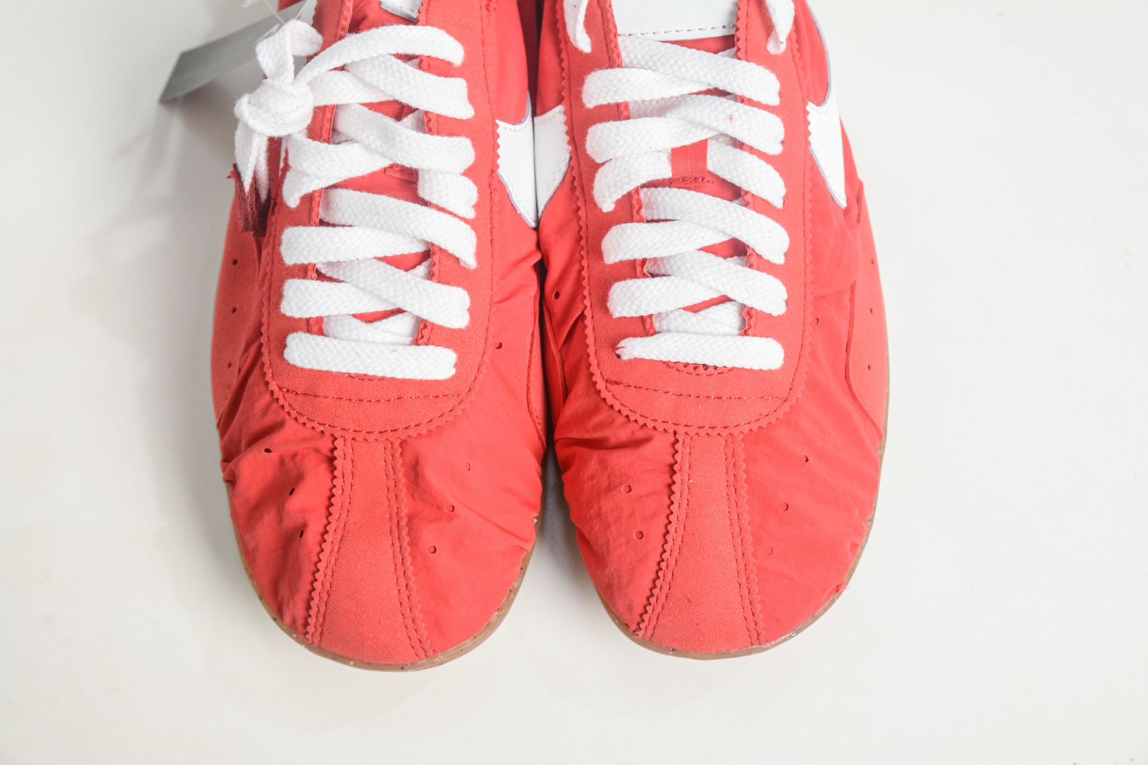 Jacquemus x Nike Jacumoon 耐克 柔软舒适防滑耐磨 低帮休闲板鞋 HV8547-600 Jacquemus x Nike Jacumoon 耐克 柔软舒适防滑耐磨 低帮休闲板鞋 HV8547-600