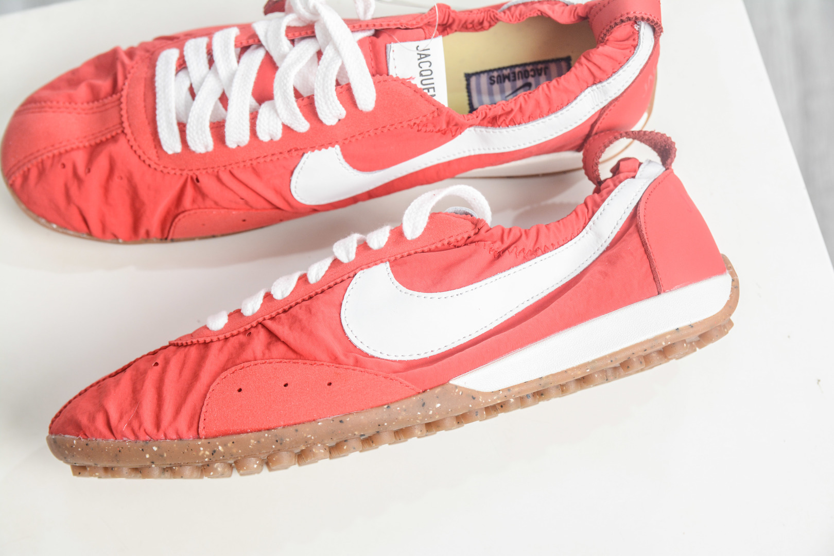 Jacquemus x Nike Jacumoon 耐克 柔软舒适防滑耐磨 低帮休闲板鞋 HV8547-600 Jacquemus x Nike Jacumoon 耐克 柔软舒适防滑耐磨 低帮休闲板鞋 HV8547-600