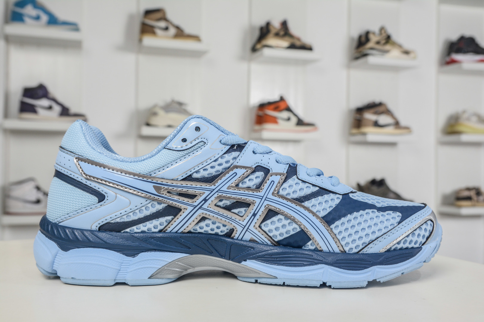 Asics Gel-Cumulus 16 亚瑟士复古透气休闲缓震耐磨跑步鞋 1203A733-400 Asics Gel-Cumulus 16 亚瑟士复古透气休闲缓震耐磨跑步鞋 1203A733-400