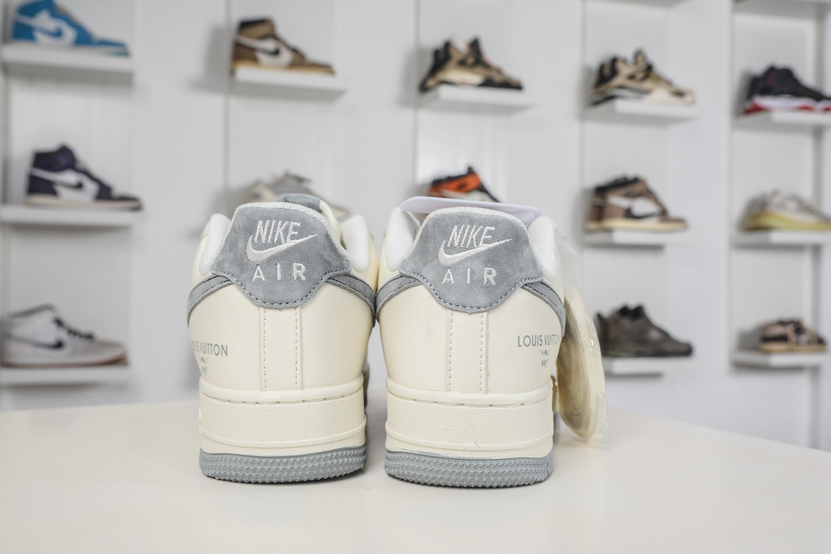 Nike Air Force 1 Low 07 x Louis Vuitton LV联名-米白灰 KG6699-F47 Nike Air Force 1 Low 07 x Louis Vuitton LV联名-米白灰 KG6699-F47
