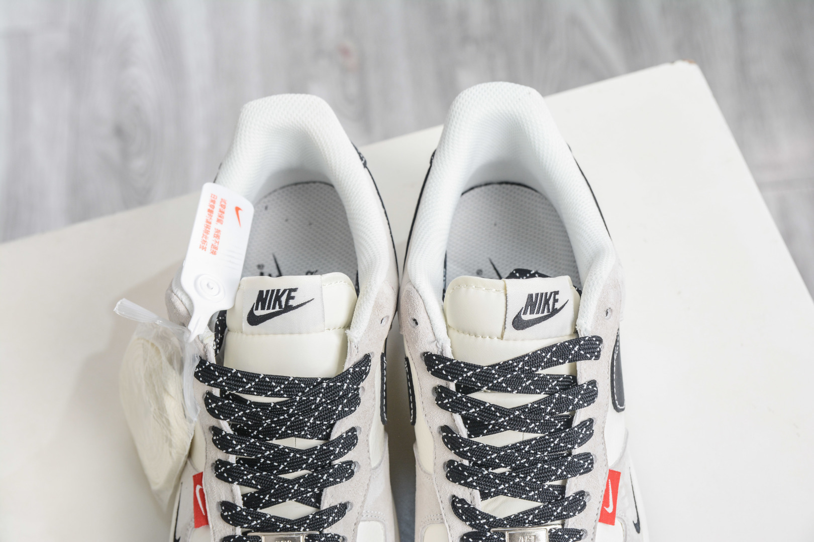 The North Face x NIke Air Force 1 北面联名-米灰黑 CS5288-096 The North Face x NIke Air Force 1 北面联名-米灰黑 CS5288-096